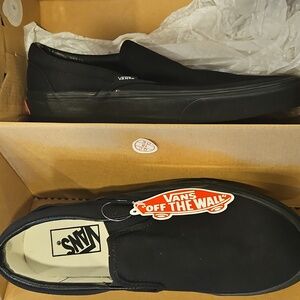 Vans Unisex Black Slip-On Sneakers